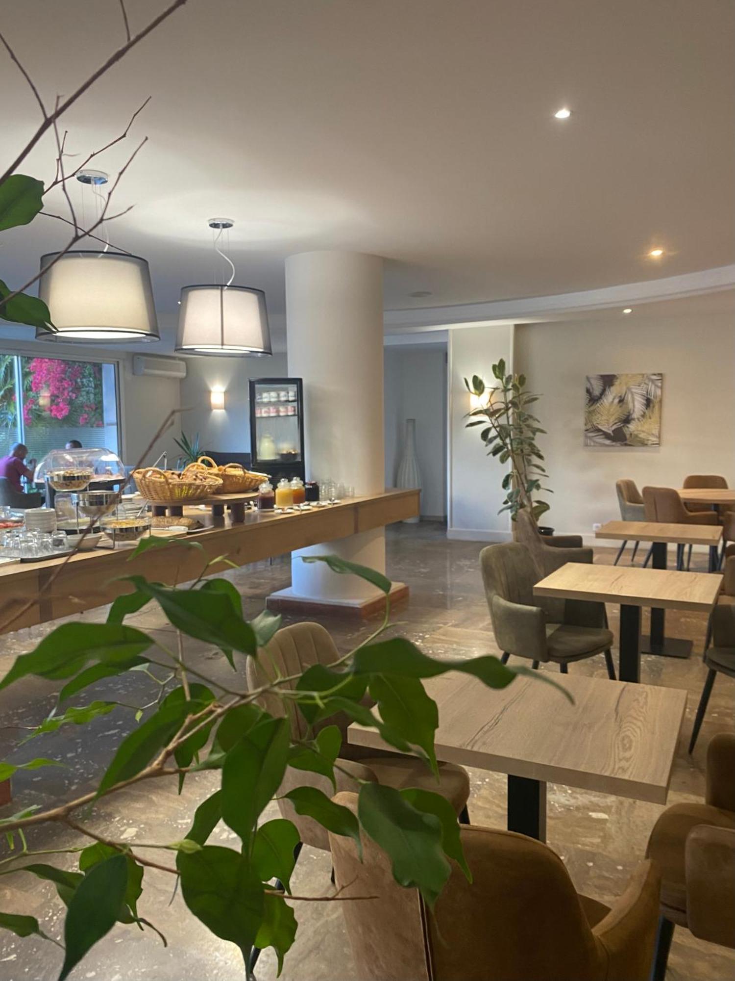 Hotel Grand De Calvi